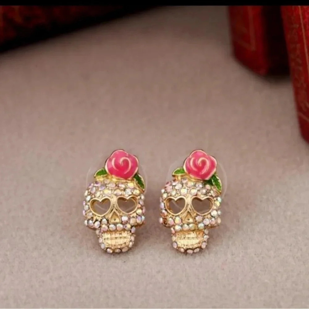 1 LEFT! Sugar Skull Rhinestone with Bow Stud Earrings - Picture 3 of 3